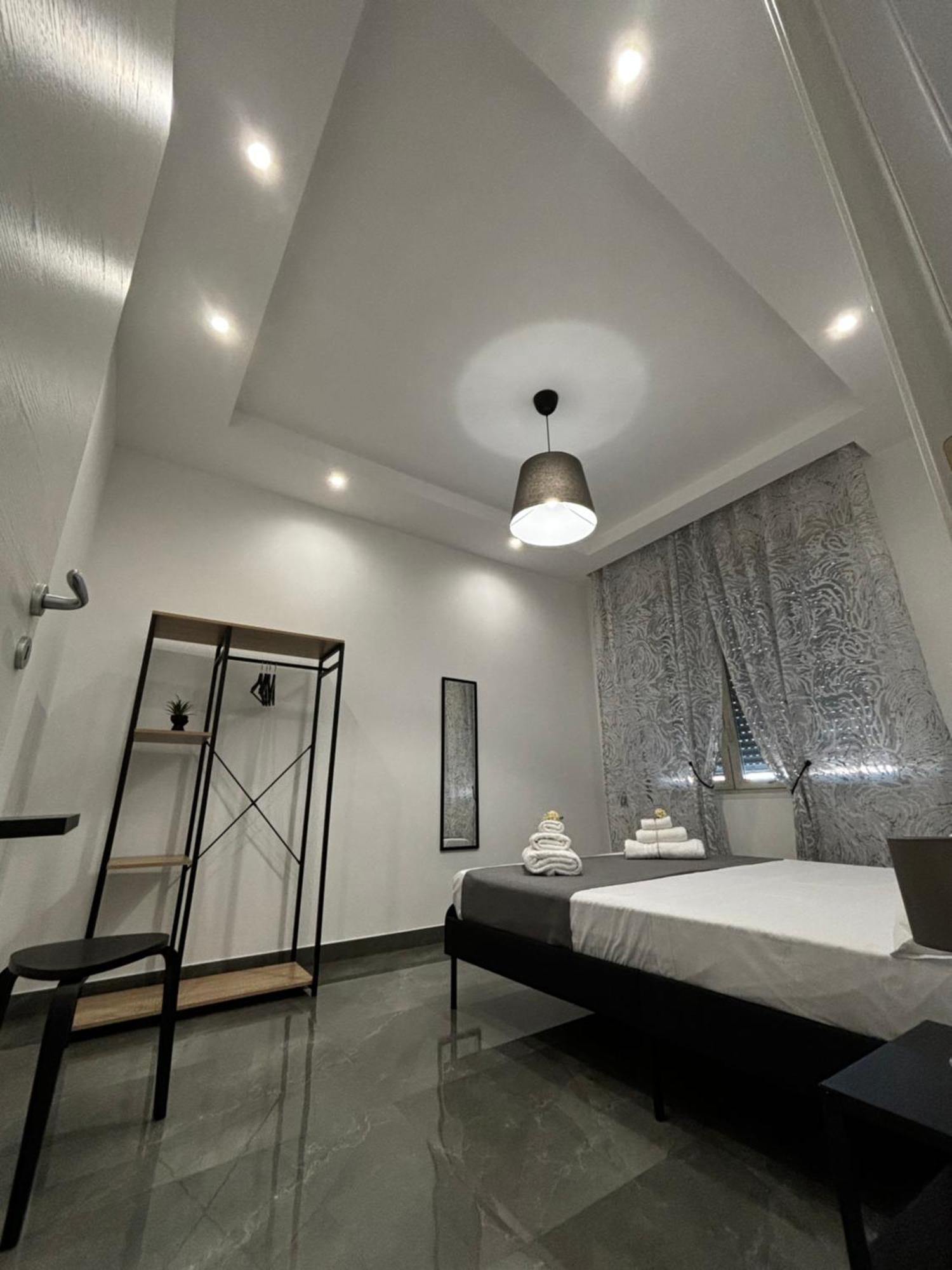 Louis Helen Appartement Napels